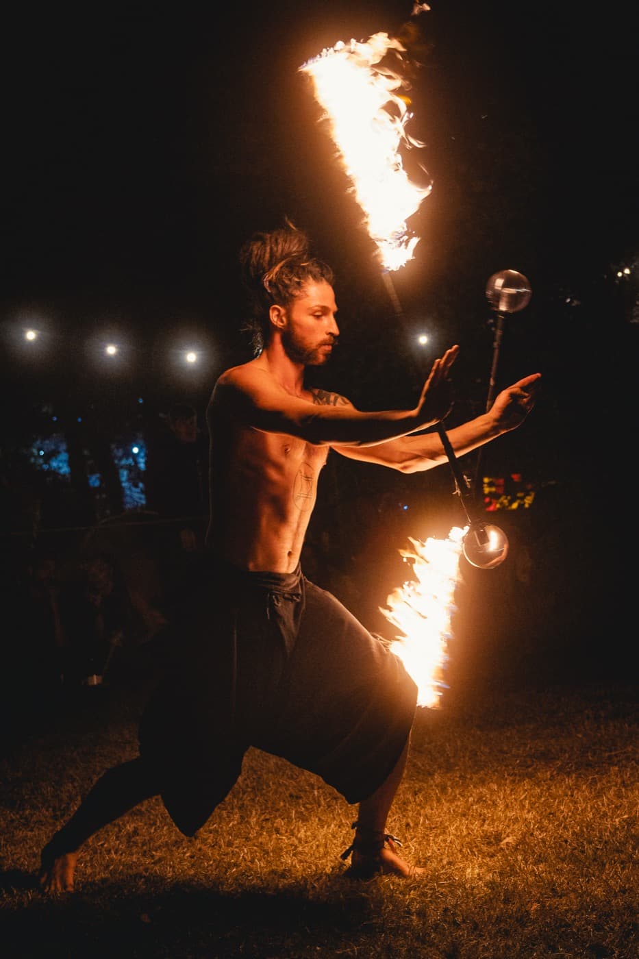 Double contact fire swords movement